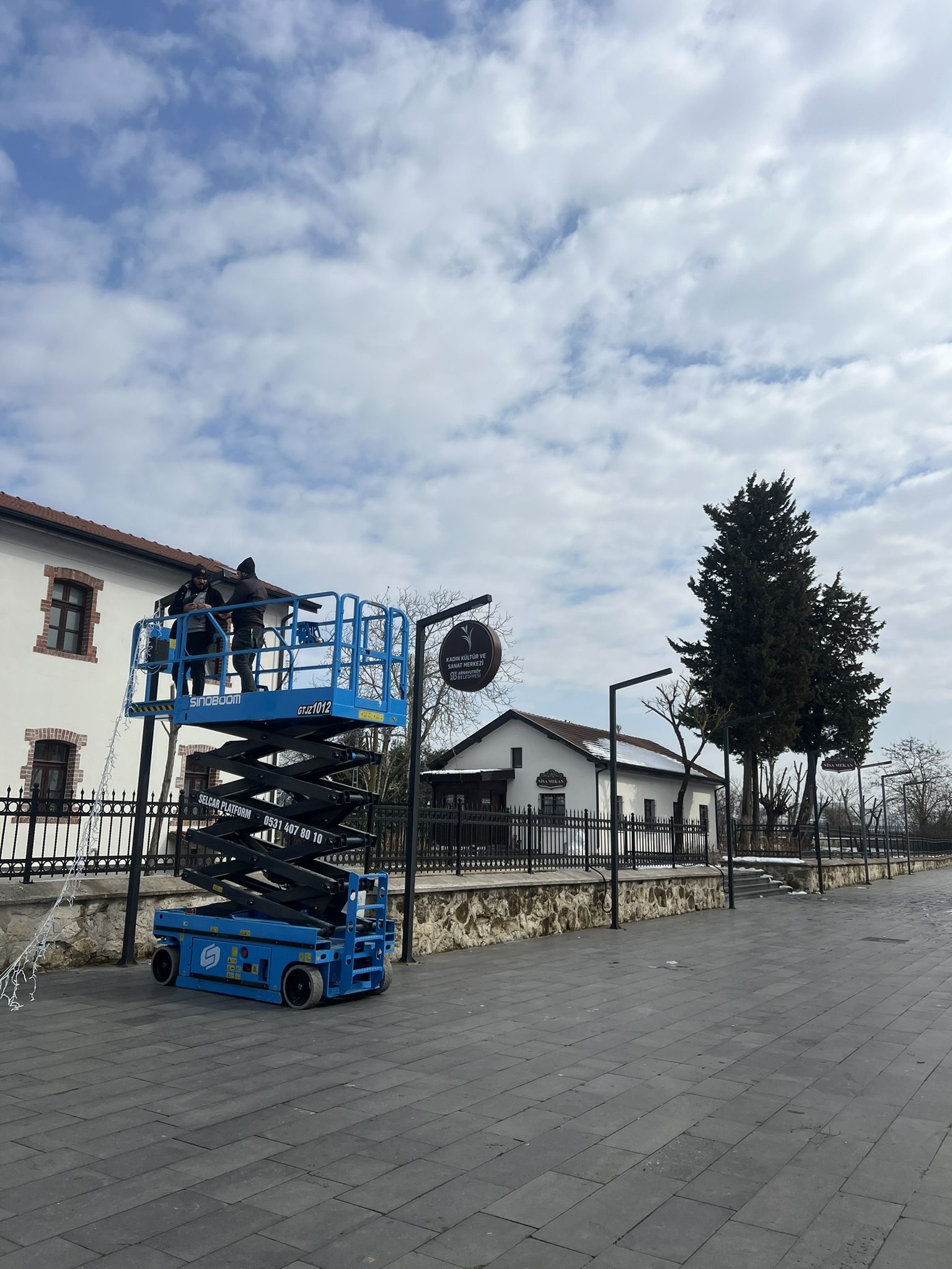 Esenyurt Manlift Kiralama